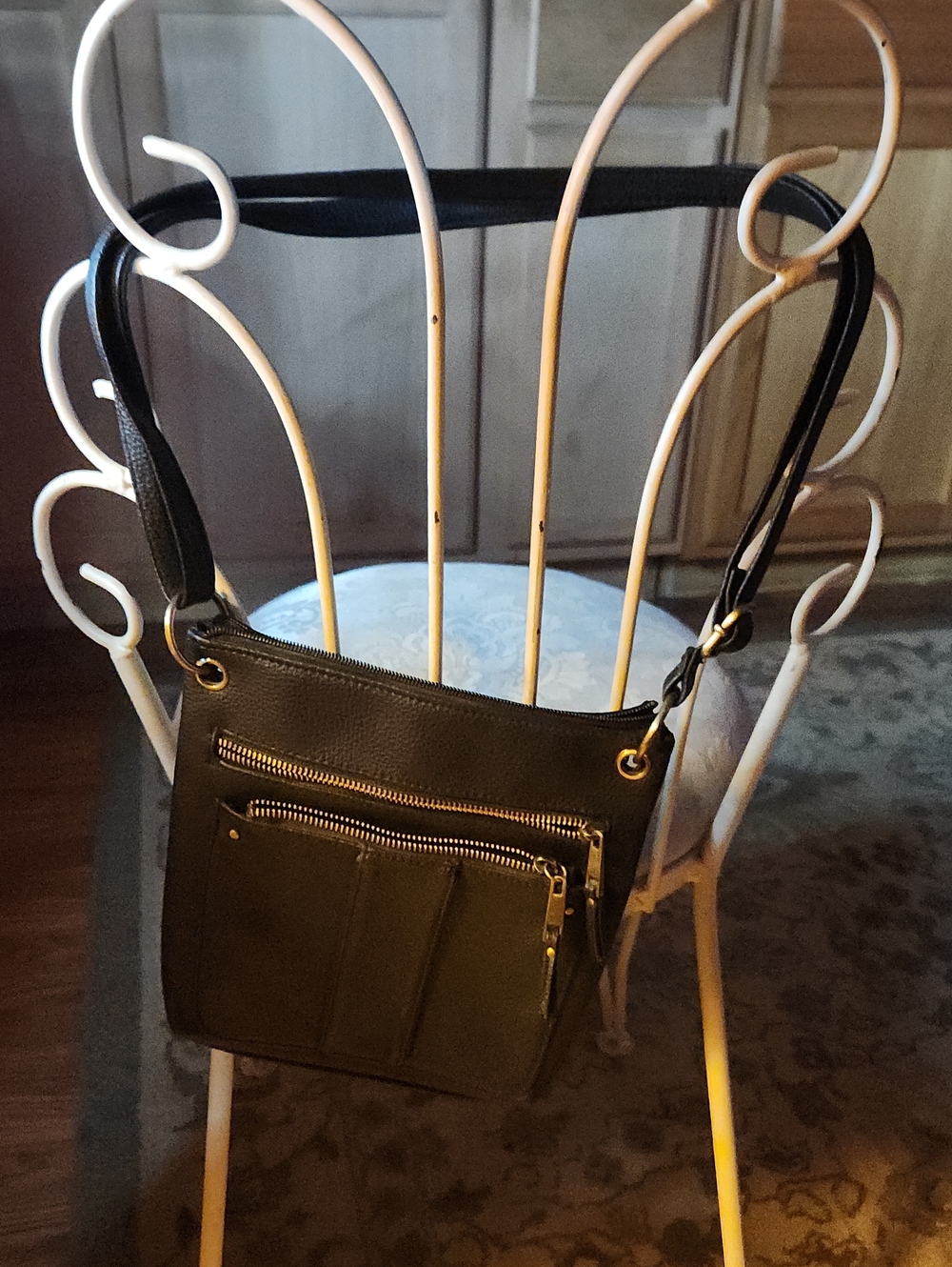 Classic Black Crossbody Shoulder Bag - Unbranded